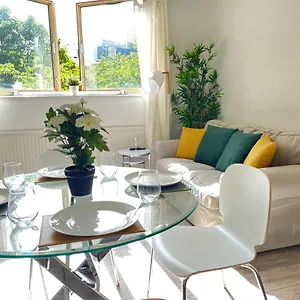  Apartment Tower Bridge City Haven King En-suite With Parking United Kingdom