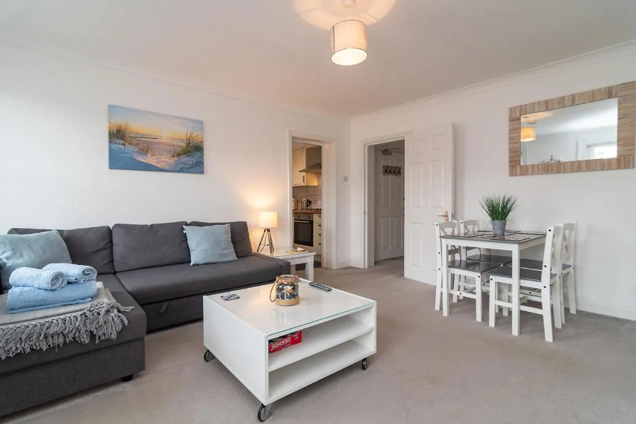 Light And Airy 1 Bedroom Flat 700M From The Beach Μπόρνμουθ 0*,